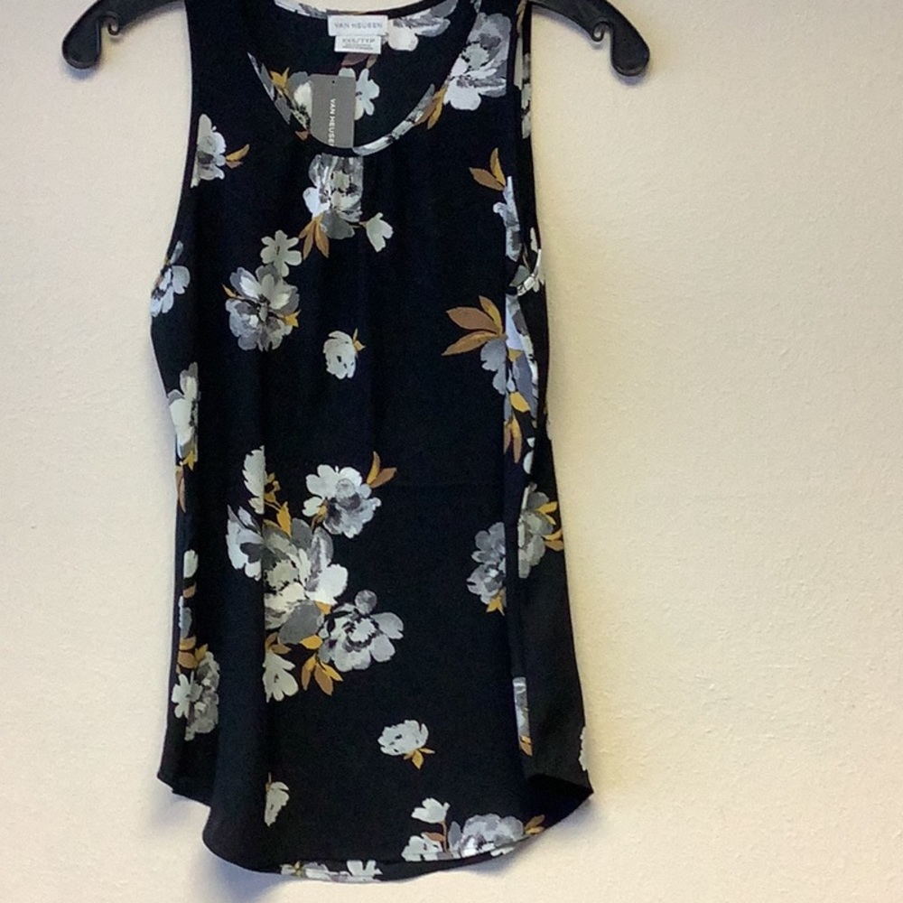 Van Heusen women’s flower print tank top